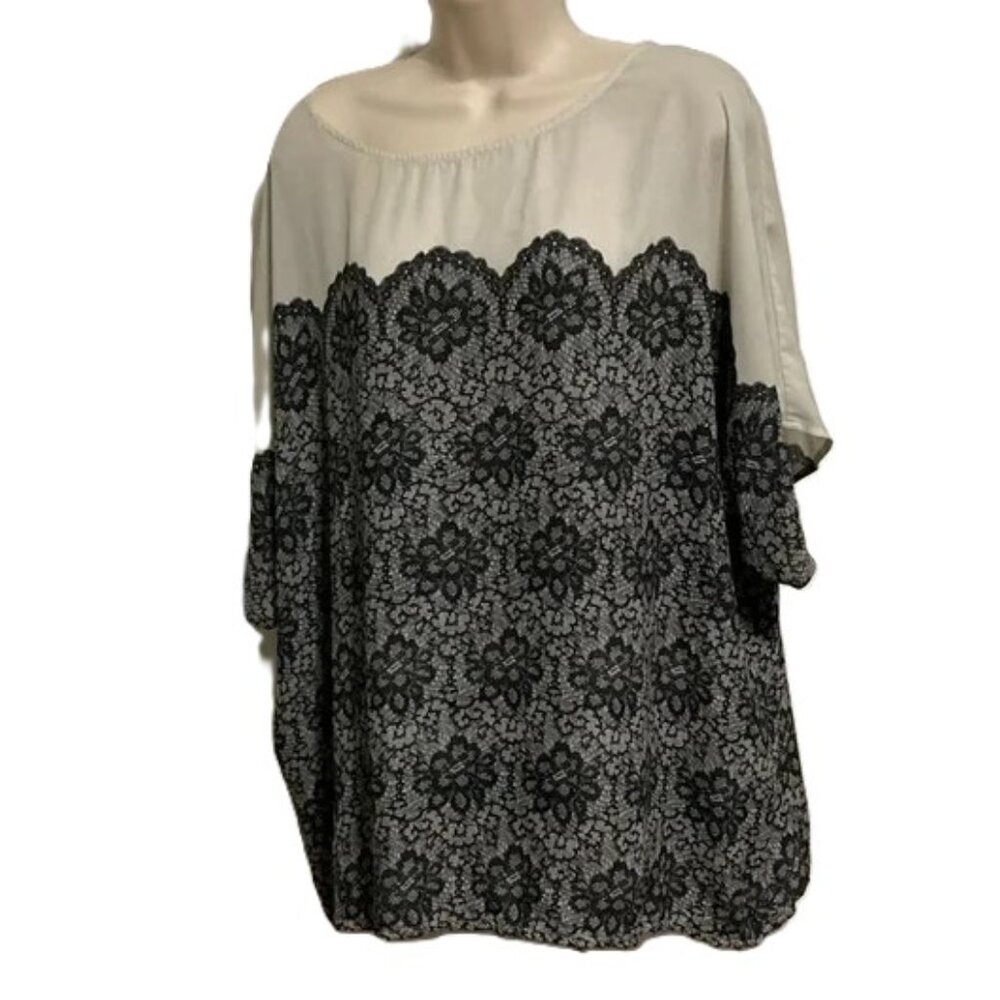 LANE BRYANT Cream with Black Lace Design Short Sleeve Blouse Plus Size 18/20